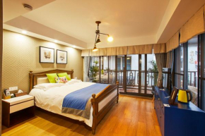 Deluxe Double Balcony King Room Bathtub